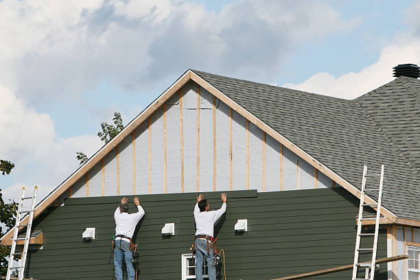 Professional Emergency Siding Repair technician working in Blackville, SC